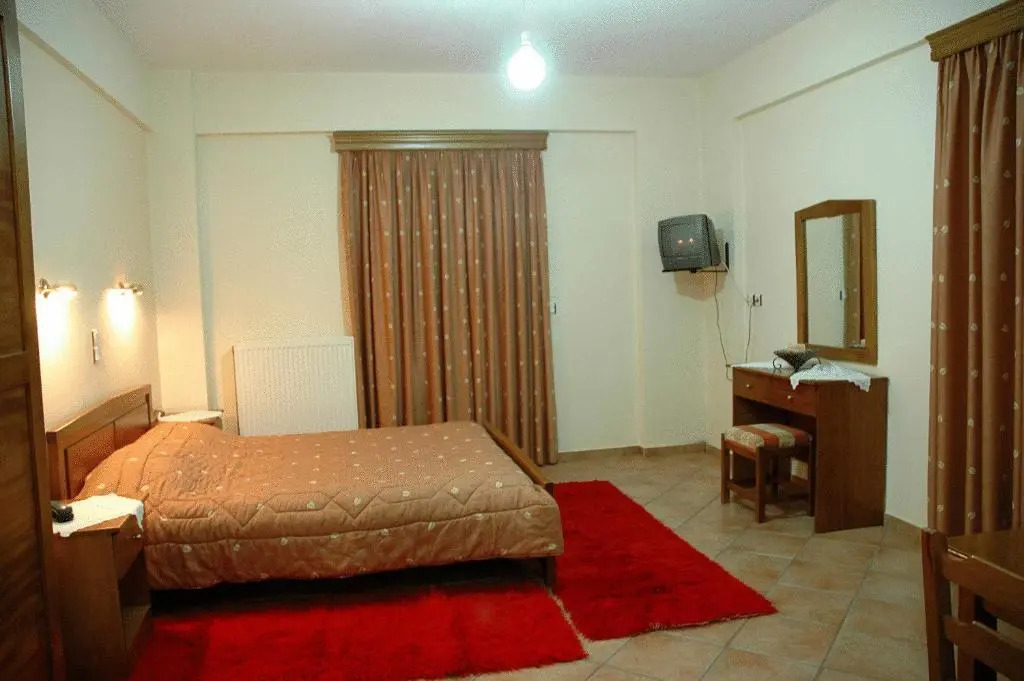 Aroanios Hotel