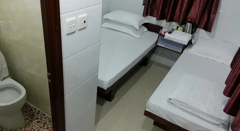 SHANGRI-LA GUEST HOUSE