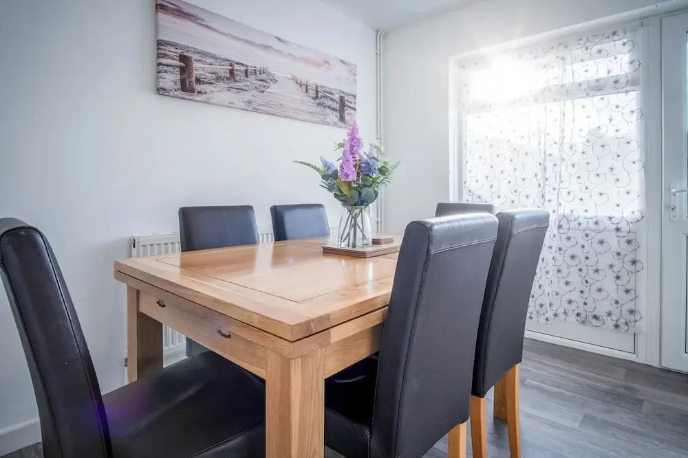 Tyle Teg - 3 Bedroom Holiday Home - Clydach
