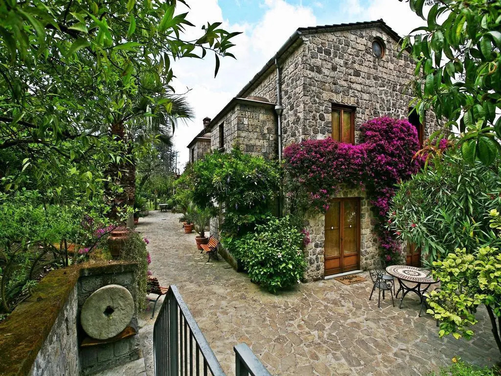 La Neffola Residence