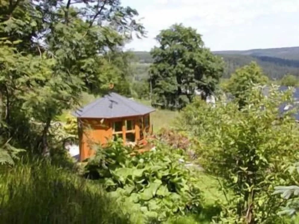 Ferienanlage Zum Silberstollen 2 Häuser am Berg Polderhof und Weißeritzhütte