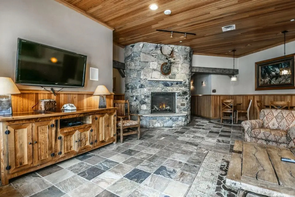 Jack Pine 8006