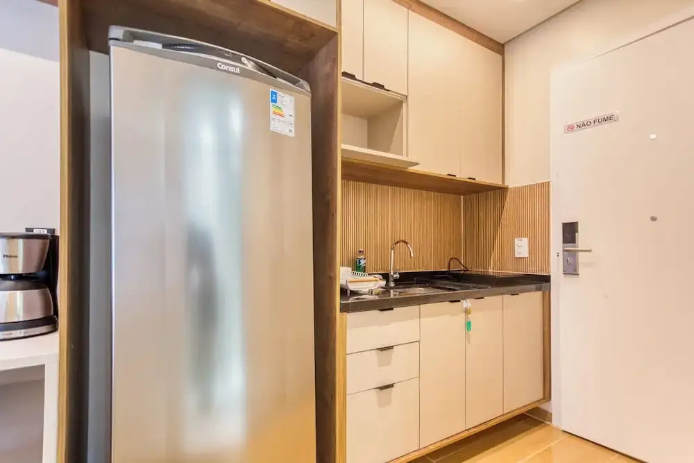 Flat na Vila Mariana c Varanda pr x ao Metr