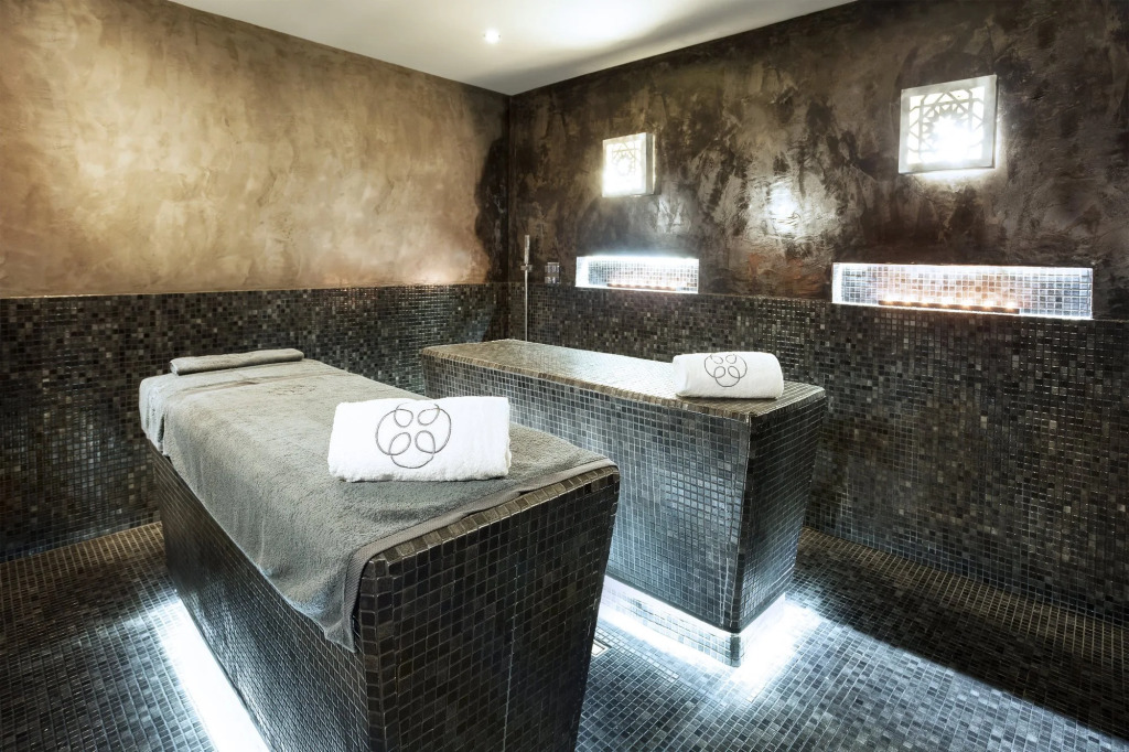 Luxury Apartments Islantilla at 4 star resort