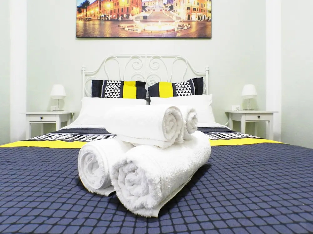 Longhi Holidays House