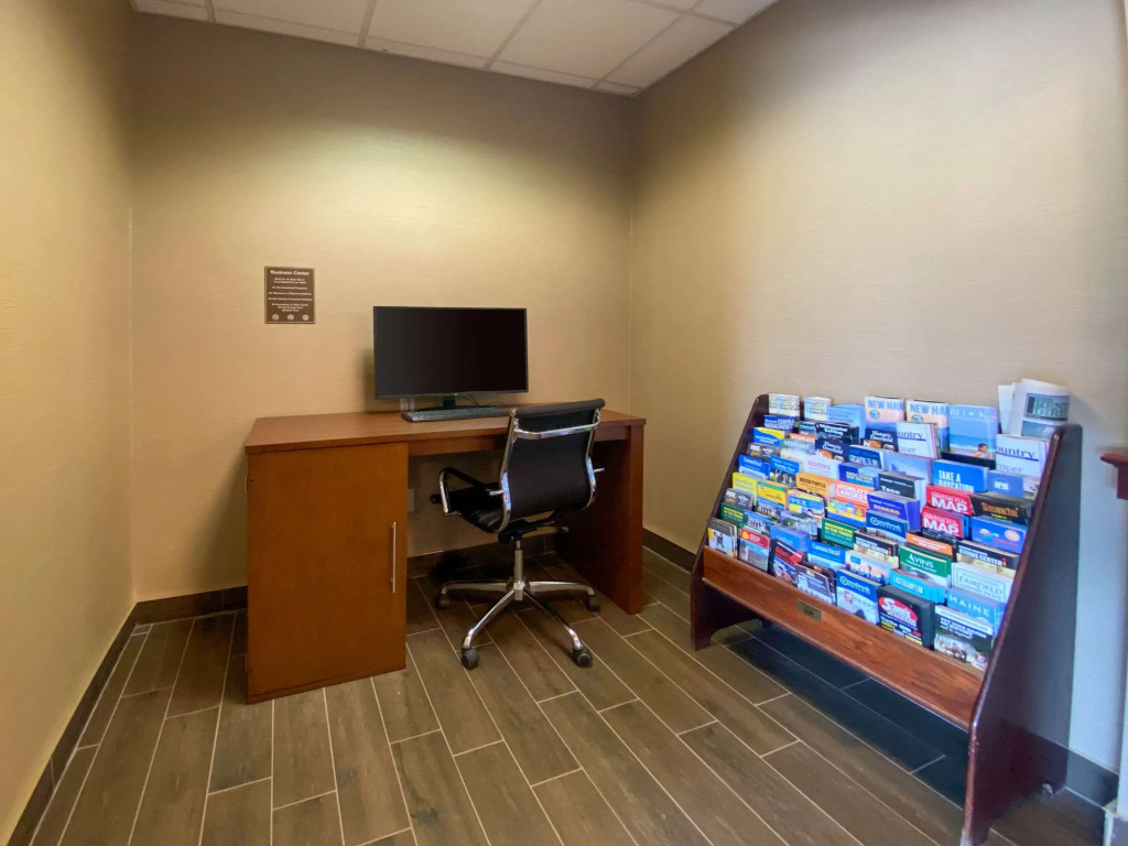 Comfort Inn East Windsor - Springfield