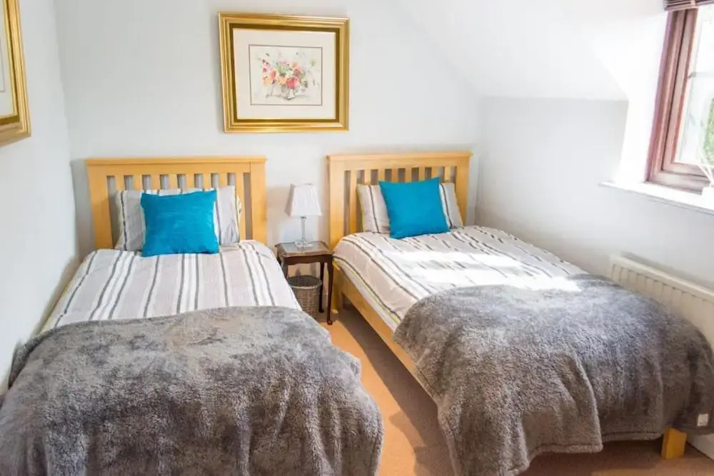 Host Stay Laylands Yard