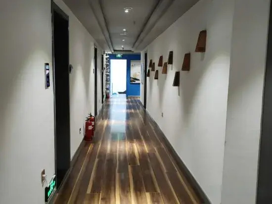 Sili Carl Visual Hotel