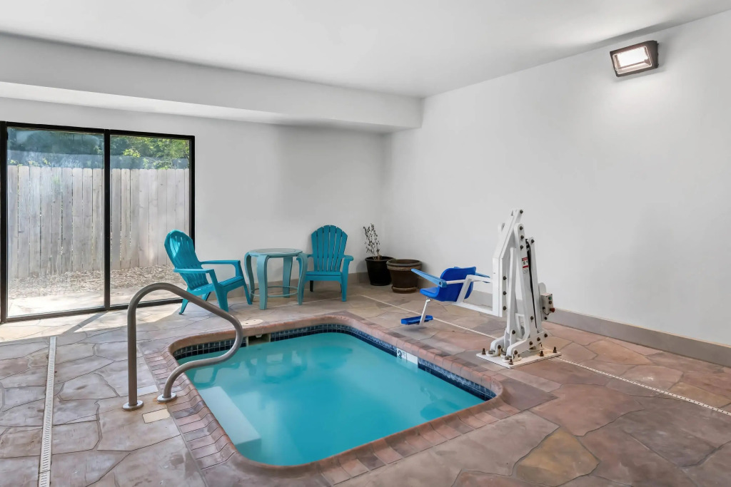 Quality Inn & Suites Manhattan