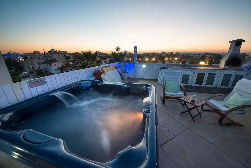 Mesogios House Suites