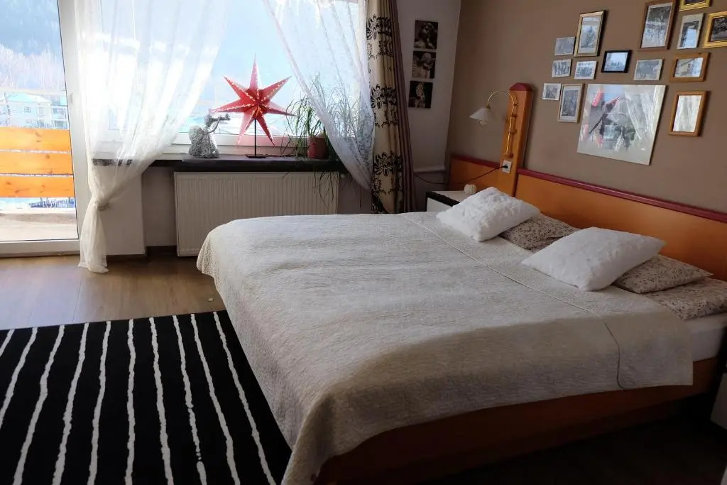 Willa Pod Aniołem - Pokoje Gościnne & Apartamenty z widokiem na góry