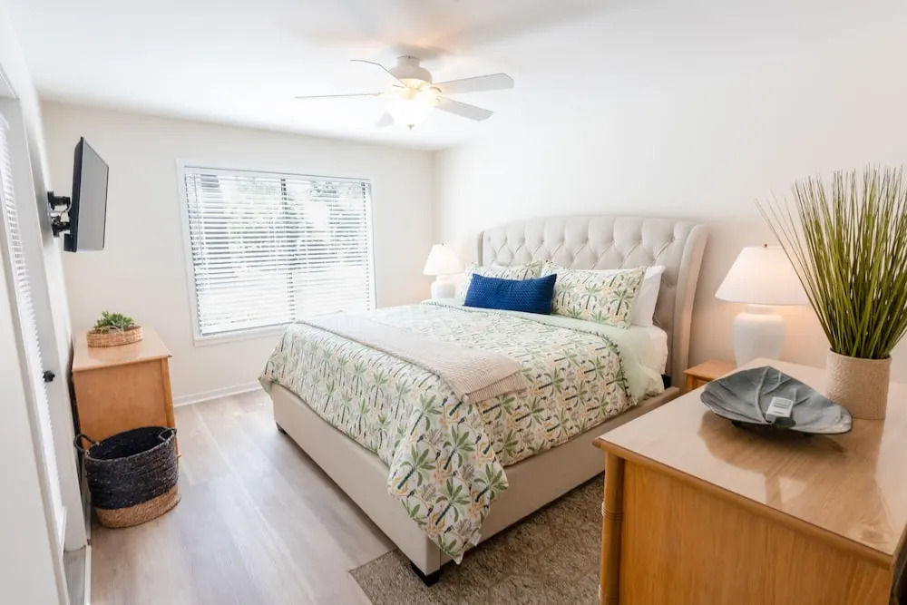 12C Richmond Park 2 Bedroom, 2 Bath 2 Condo