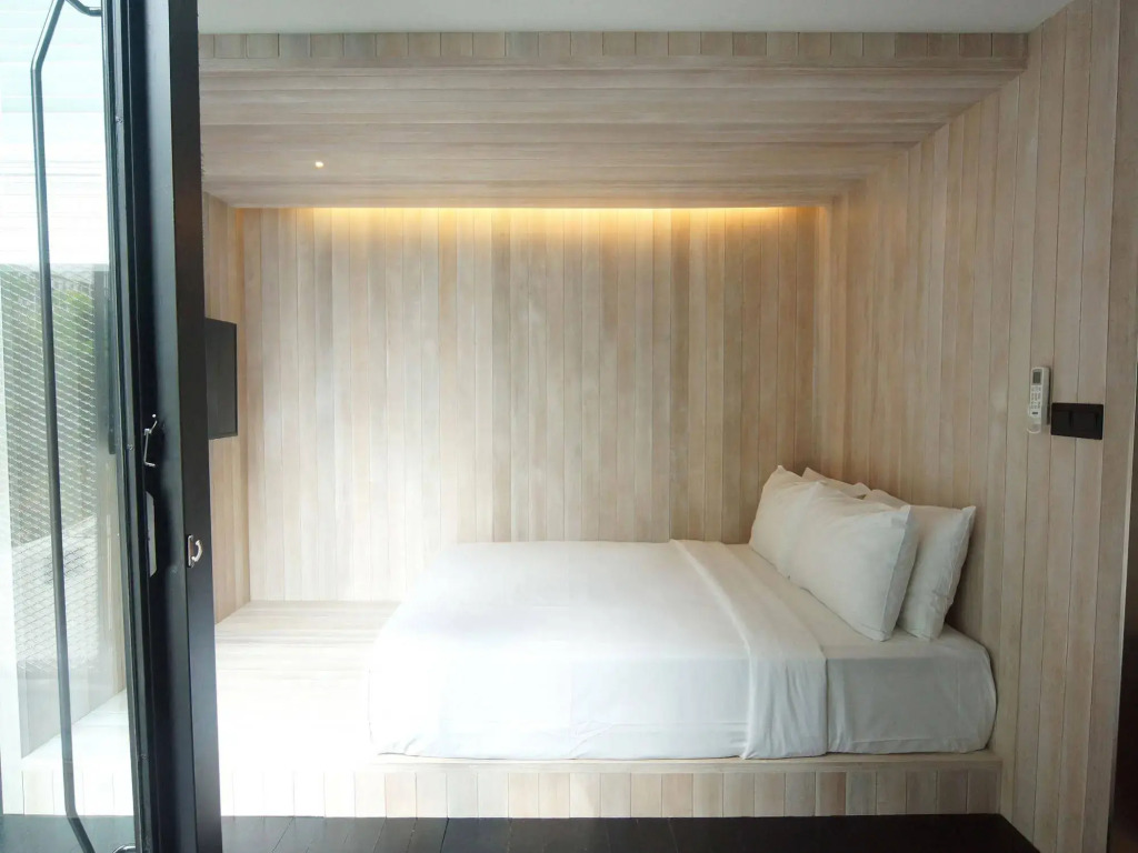 Container Hotel