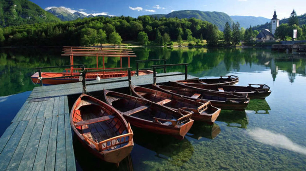 Hotel Jezero