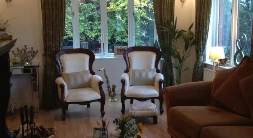 Ashgrove Villa B&B