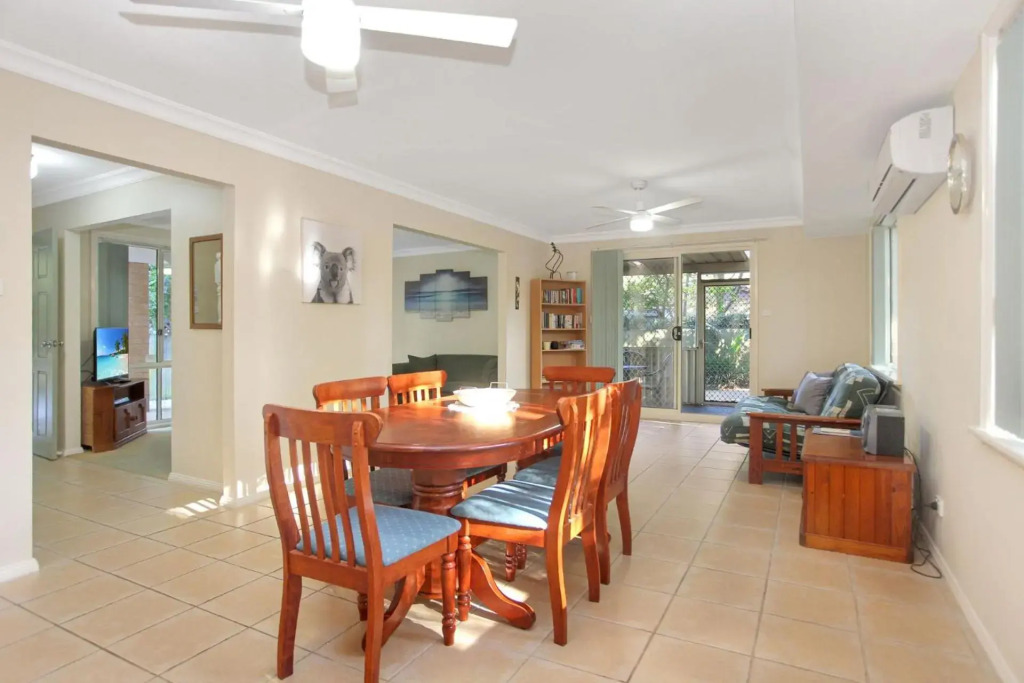 Four Bedroom Quality Townhouse