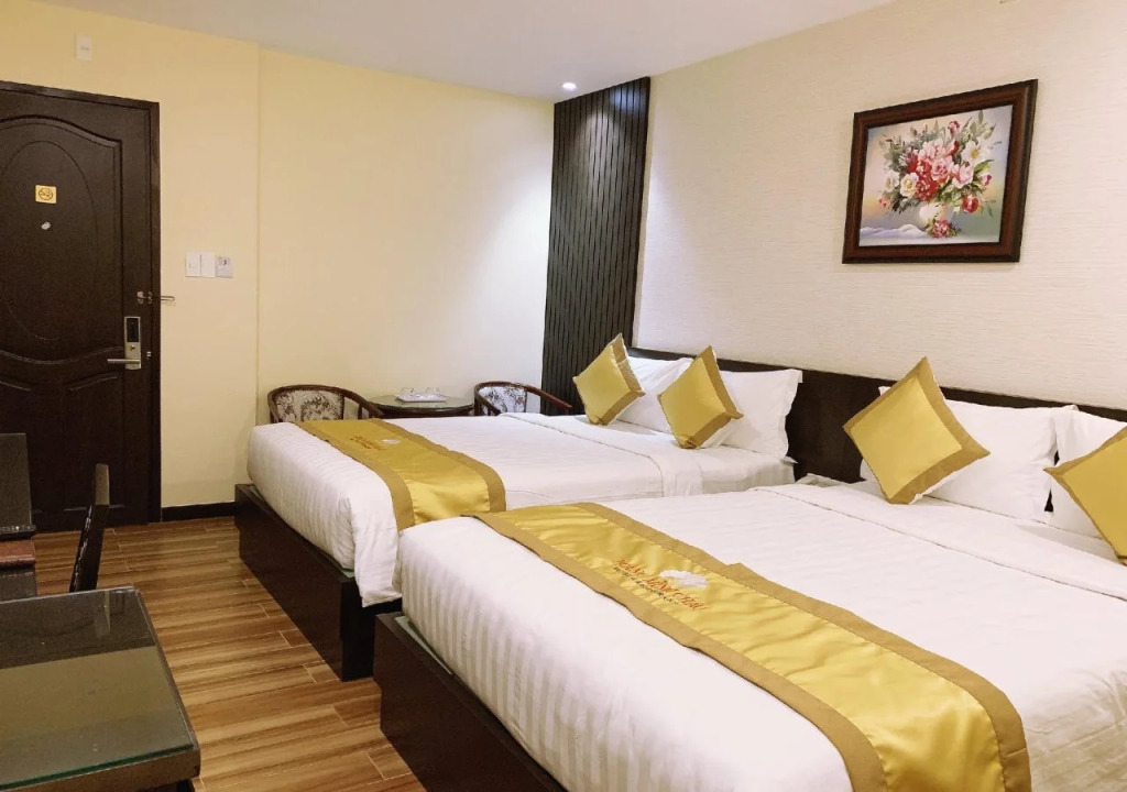 Hoang Minh Chau Ba Trieu Hotel