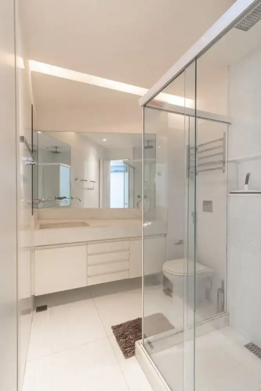 Modern Design Between Ipanema and Copacabana Bc405