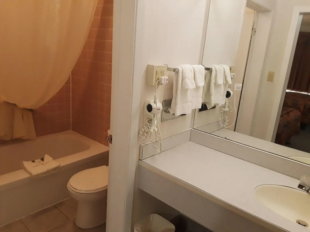 Canadas Best Value Inn and Suites Woodstock