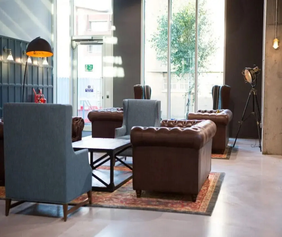 Elegant Studio at Chapter Kings Cross Residence, London