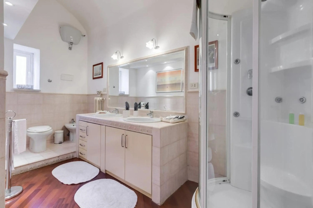 2 bedrooms appartement with city view balcony and wifi at Roma