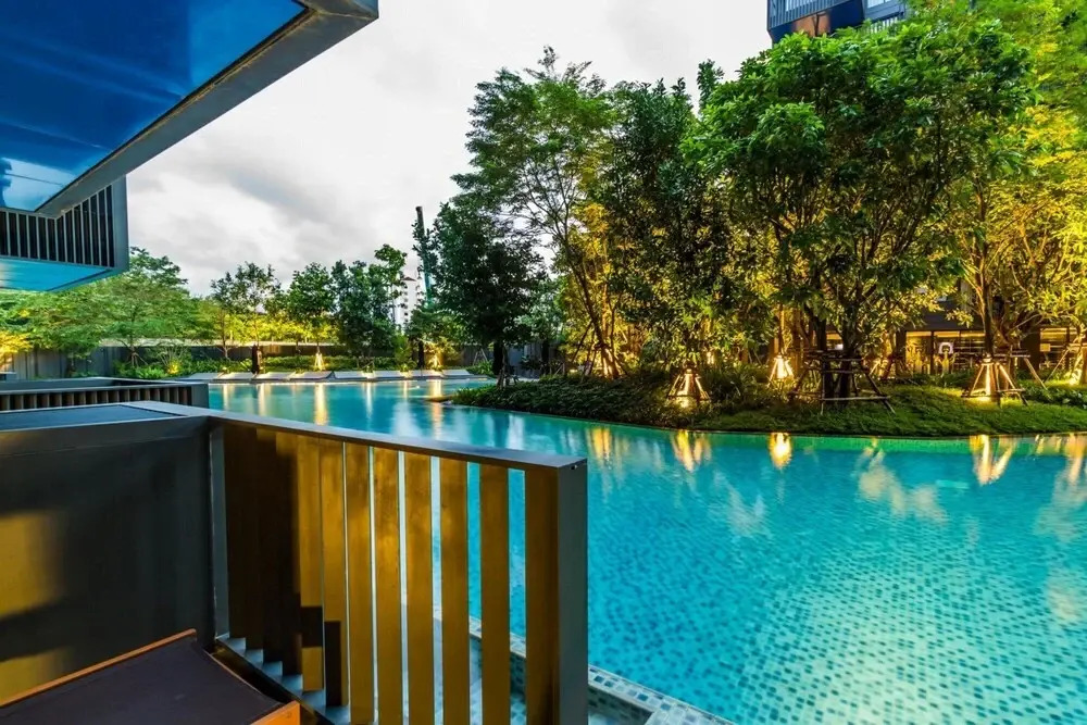 D144 - Unique Pool Access Apartment in The Deck Patong 2 Pools and gym