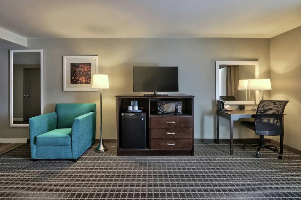 Hampton Inn & Suites Albuquerque Airport