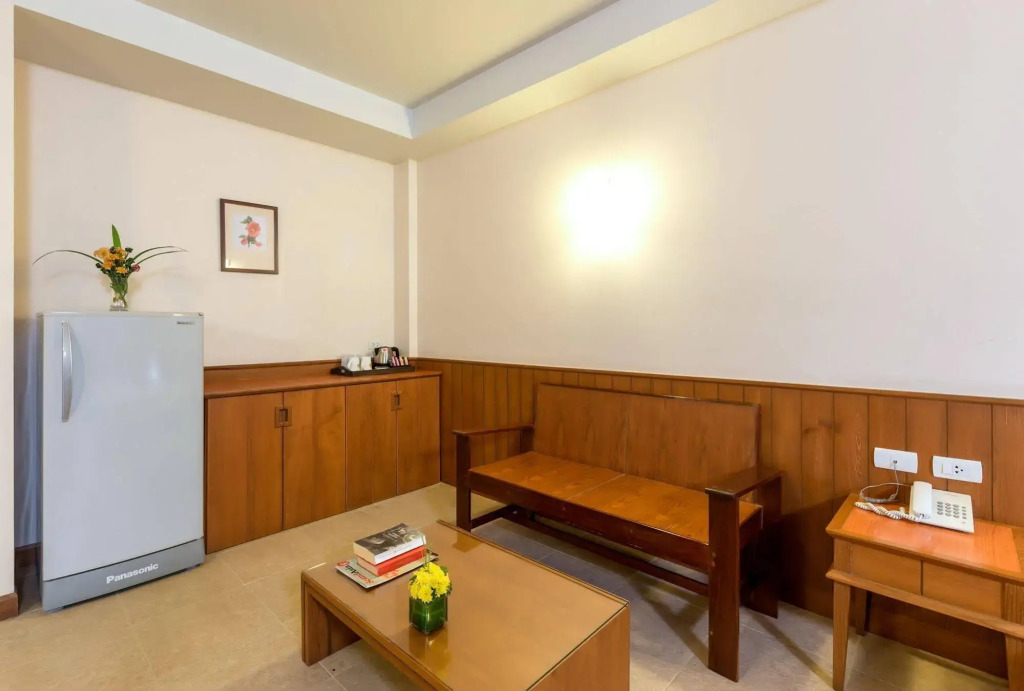 Authong Residence