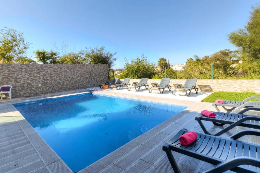 Villa Albufeira Golf Dois Superb V5 sleeps 12 Short Walk to Albufeira Centre