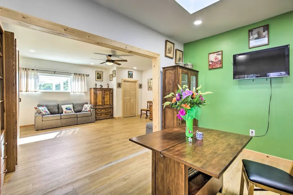 Sunny Bonita Studio ~ 5 Mi to Historic Dtwn!