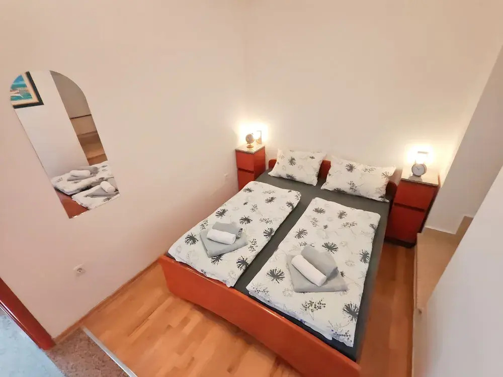 One Bedroom Apartment