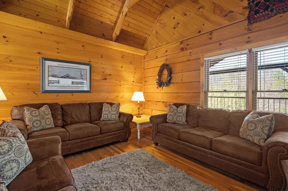 Country Pines Lodge