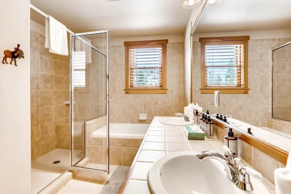 Red Hawk Townhome 2350