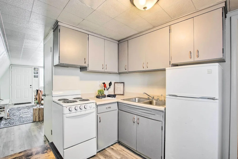 Charming Evanston A-Frame Dog Friendly!