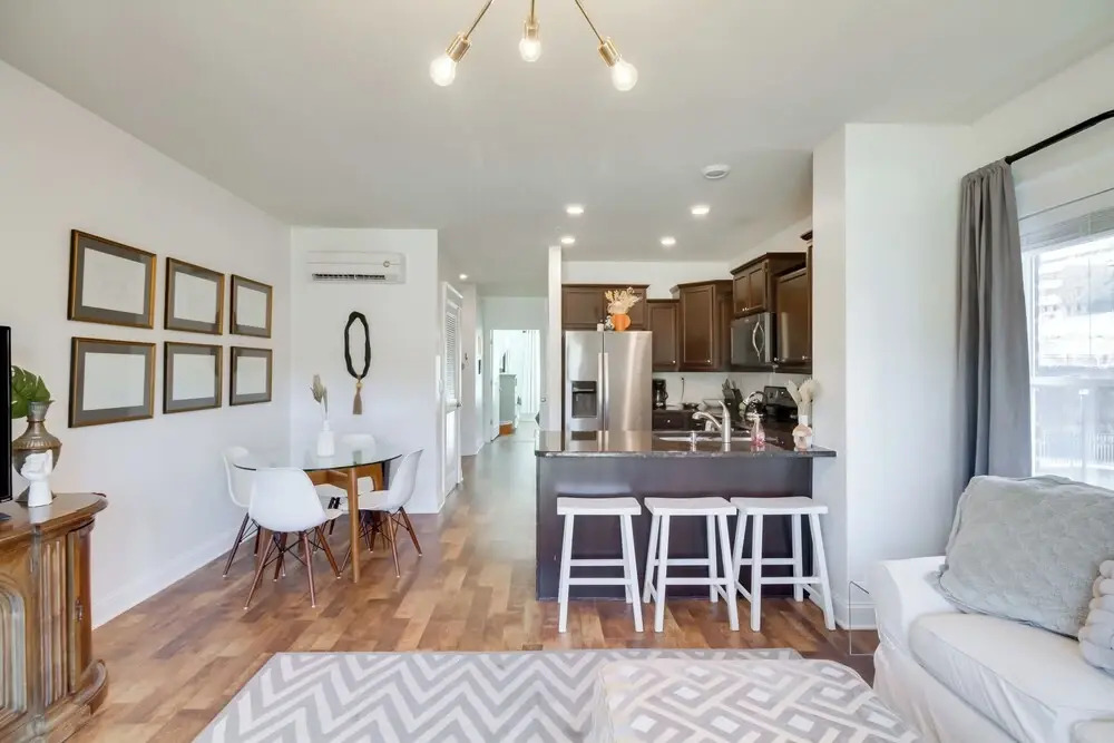 Walkable Lynchburg Condo w/ Private Balcony