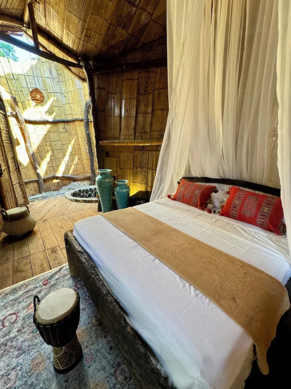 Akasha suites