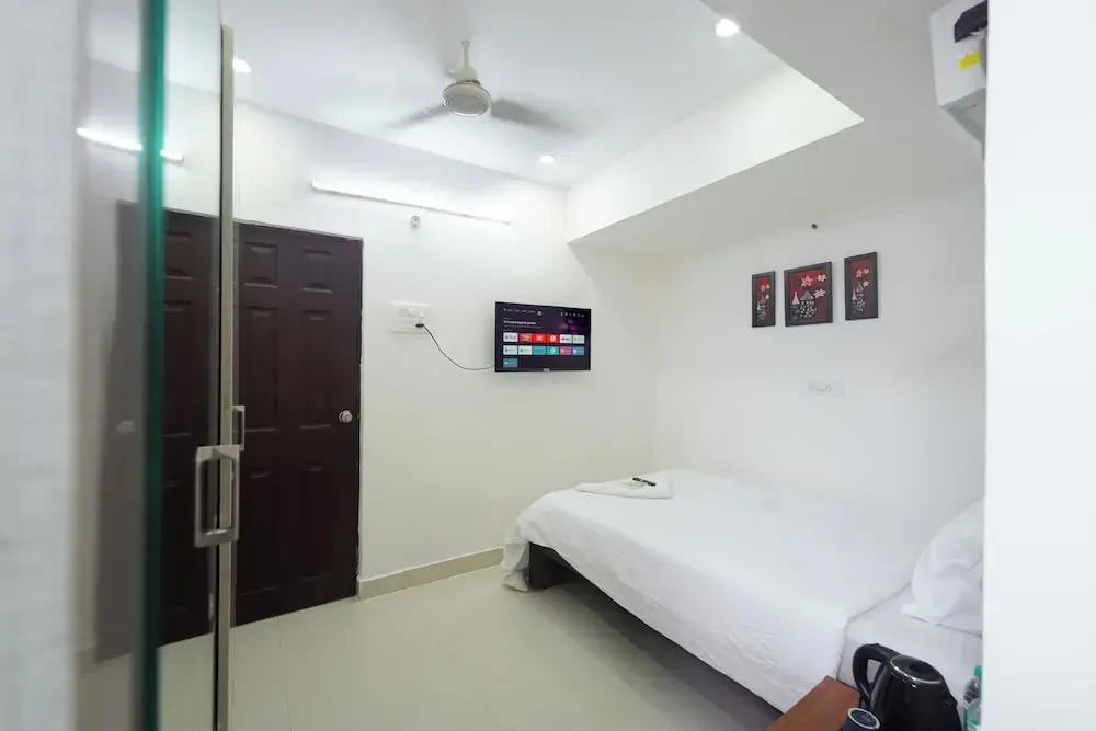 Hivee Hotel