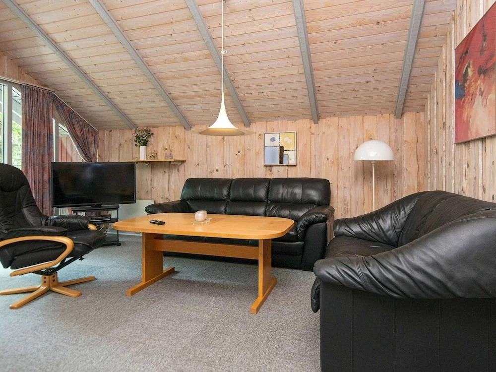 Bright Holiday Home in Jutland near Lake