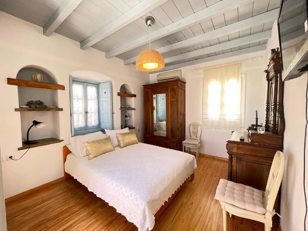 Riviera Naxian Home