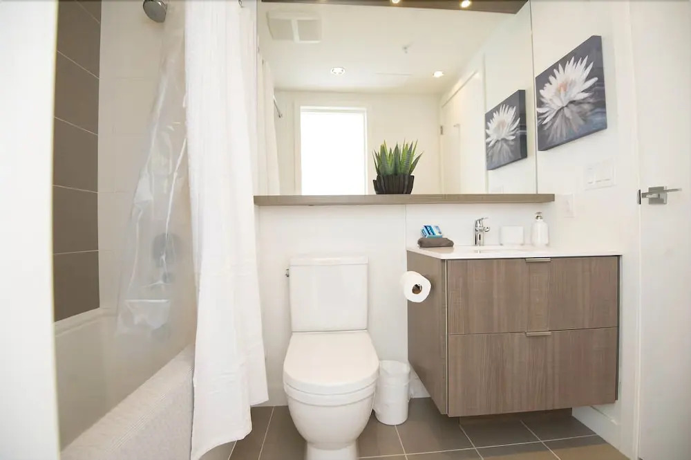 Executive Suites by Roseman - Riverfront