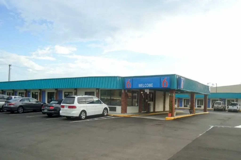Motel6 Columbus, MS
