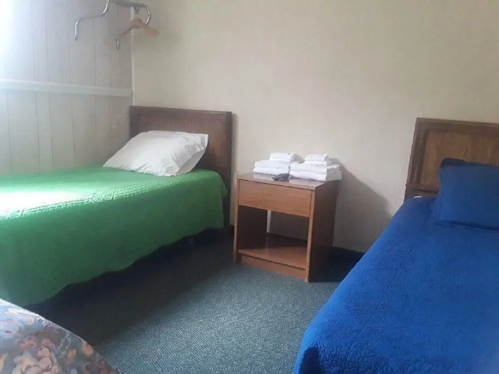 Maples Motel