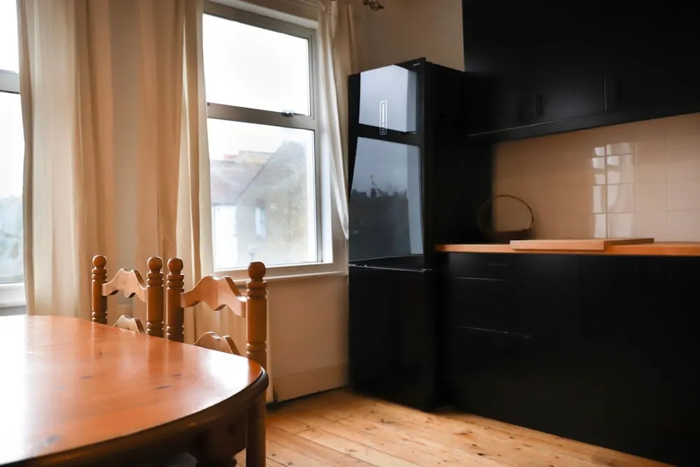 Spacious 4 Bedroom Property With Garden