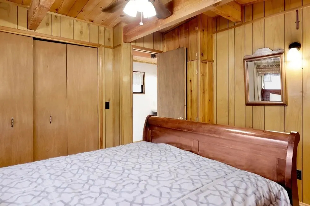 2073 - Mount Shasta Retreat 3 Bedroom Home by Redawning