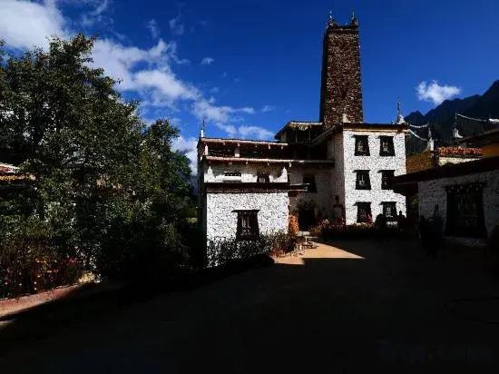Kangbo Gudiaolou Hotel