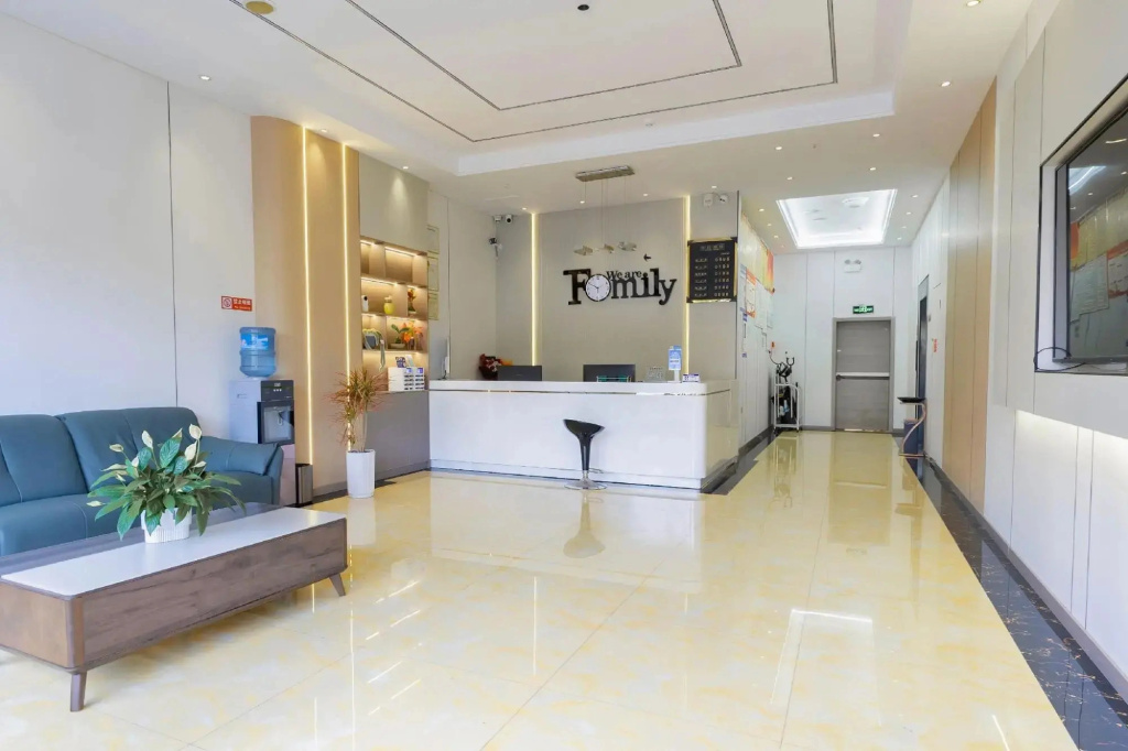 Jingyi Holiday Inn West of Fujian