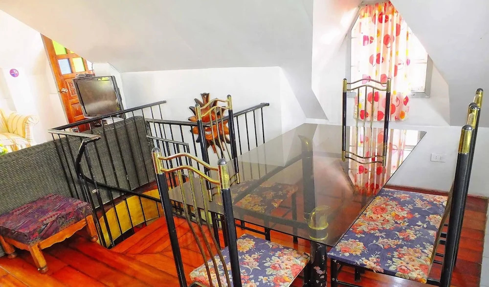 Baguio Traveller's House