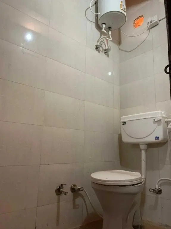 Spot On 88657 Hotel Dazi Star