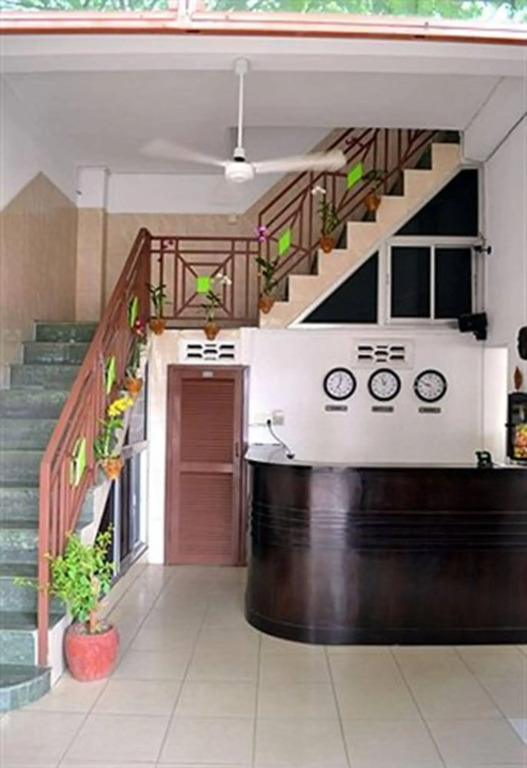 Cyclo Hotel-Bar-Restaurant