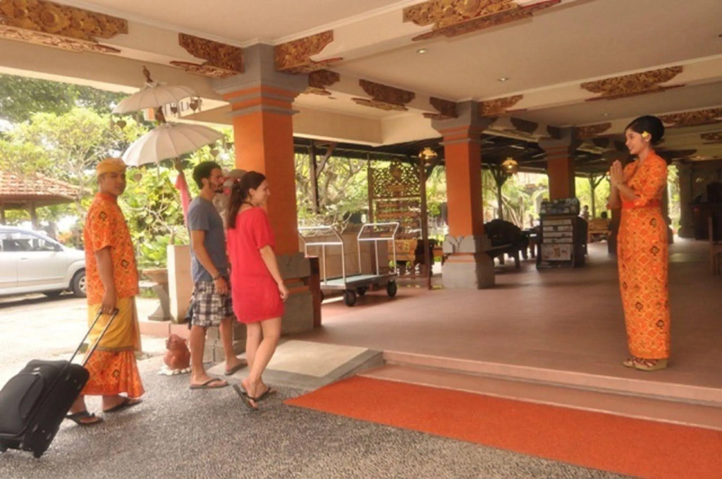 Inna Sindhu Beach Hotel & Resort